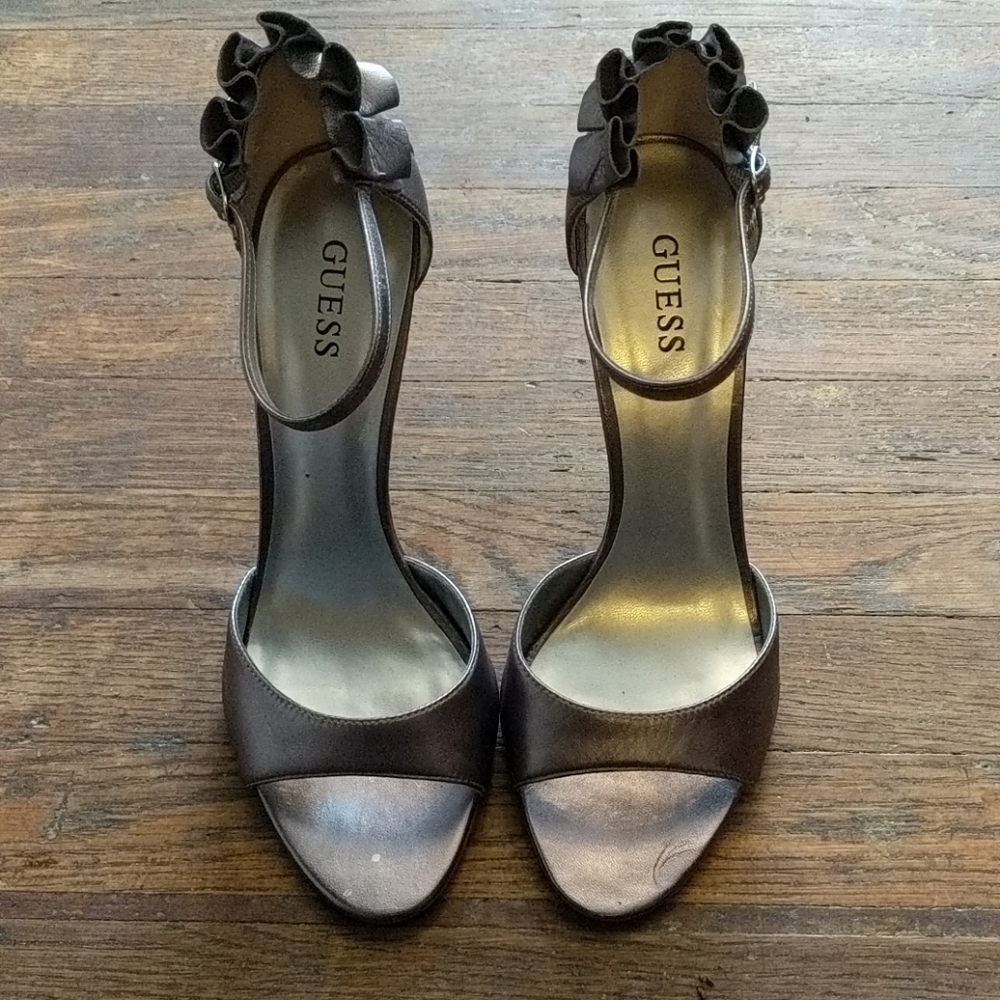Sasina Pewter Leather Ankle Strap Sandals
